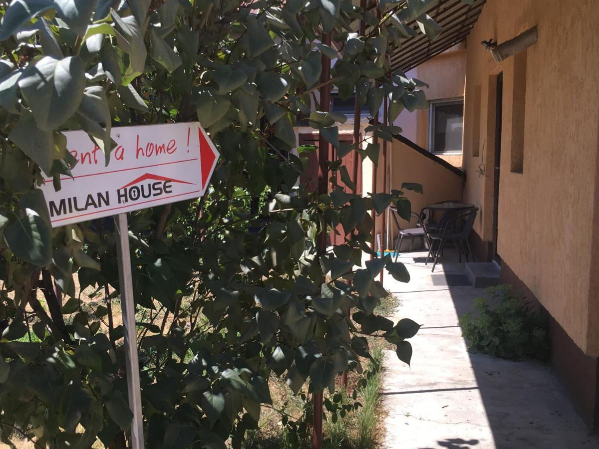 Milan House Leilighet Arad Eksteriør bilde